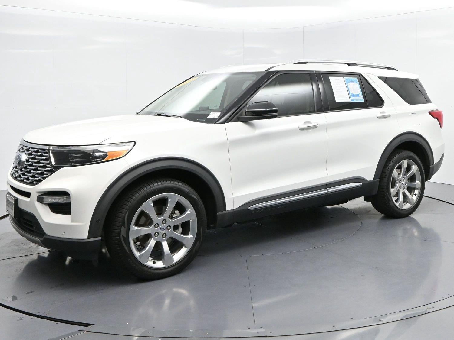 Used 2020 Star White Metallic Tri-Coat Ford Platinum image 4