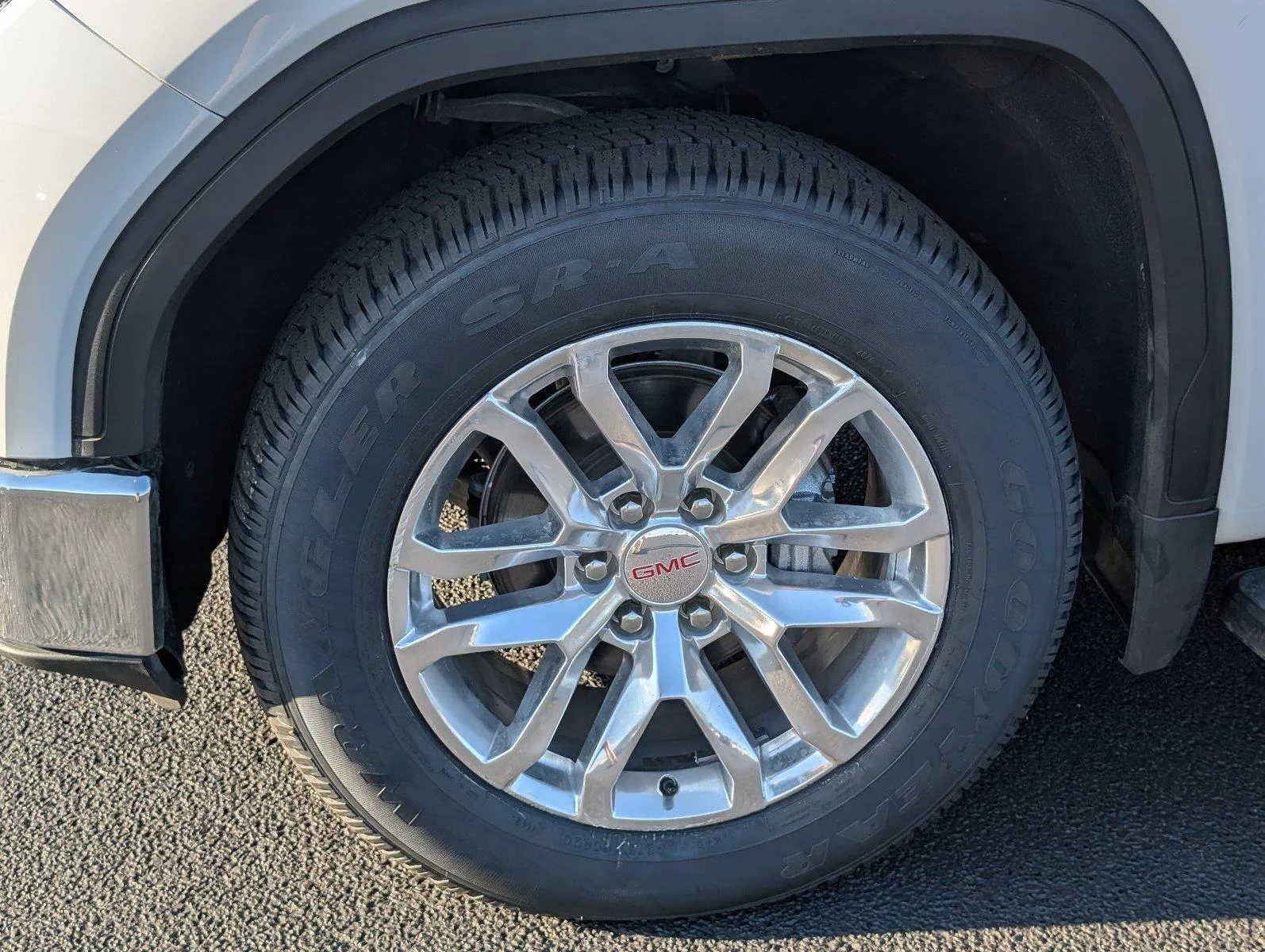 Used 2022 Summit White GMC SLT image 11