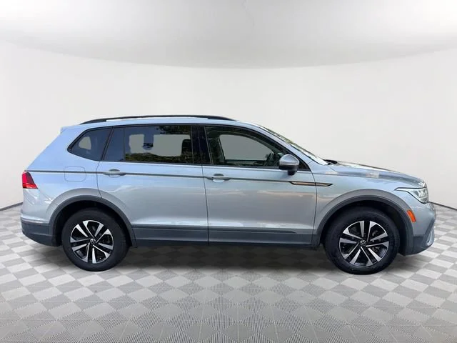 Used 2022 Silver Volkswagen 2.0T S image 4