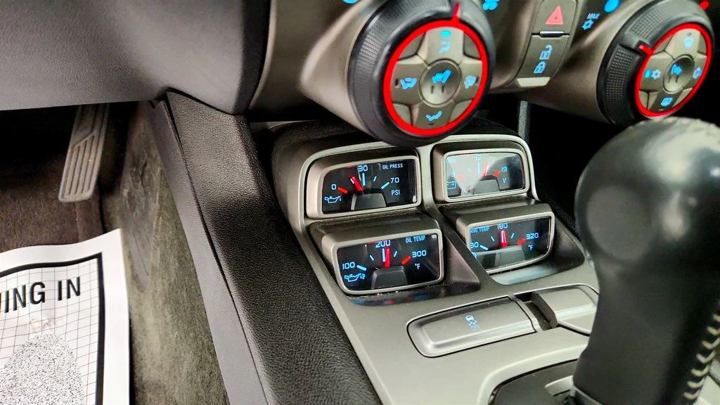 Used 2011 Cyber Gray Metallic Chevrolet 2LT Coupe w/ RS Package, Silver Stripes & Remote Start image 17