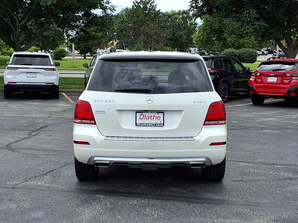 Used 2015 White Mercedes-Benz GLK 350 image 27