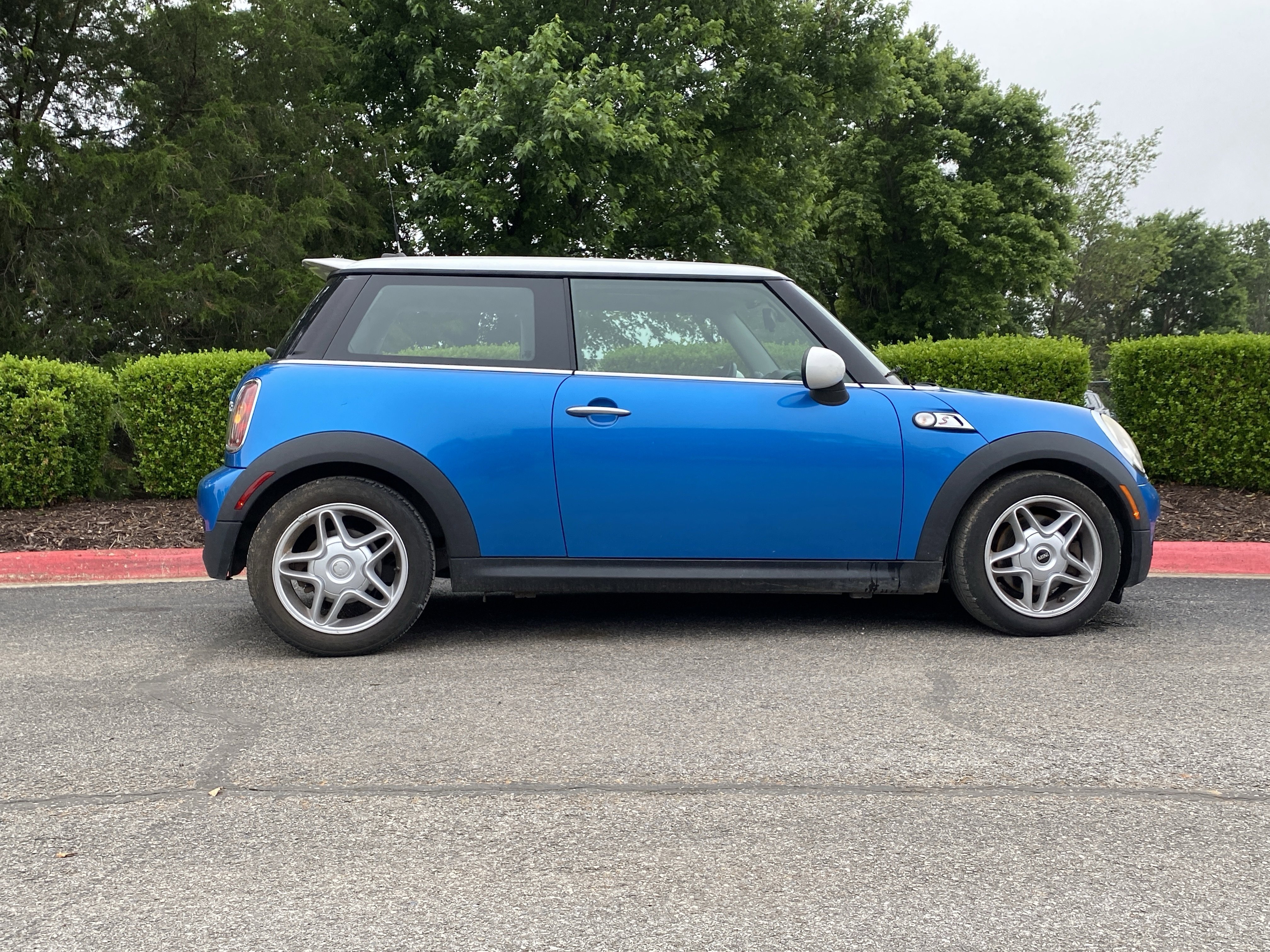 Used 2008 MINI Cooper S with VIN WMWMF73568TV33249 for sale in Bentonville, AR