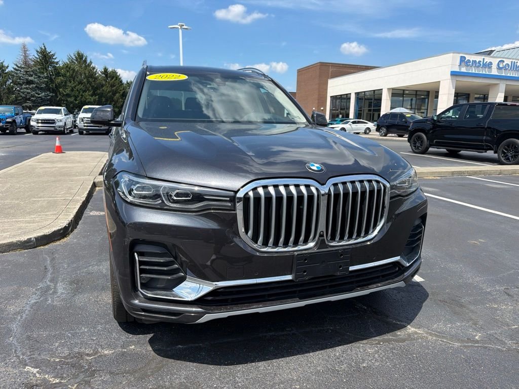 Used 2022 Dark Graphite BMW xDrive40i image 5