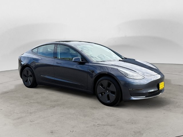Used 2021 Midnight Silver Metallic Tesla Long Range image 3