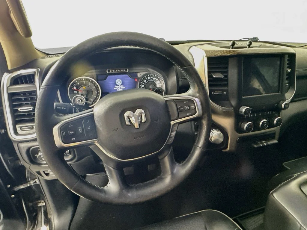 Used 2019 Black Ram Laramie image 11