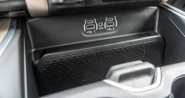Used 2022 Silver Ram Laramie image 35