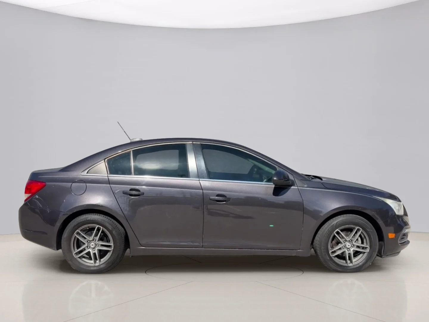 Used 2016 Gray Chevrolet 1LT image 6