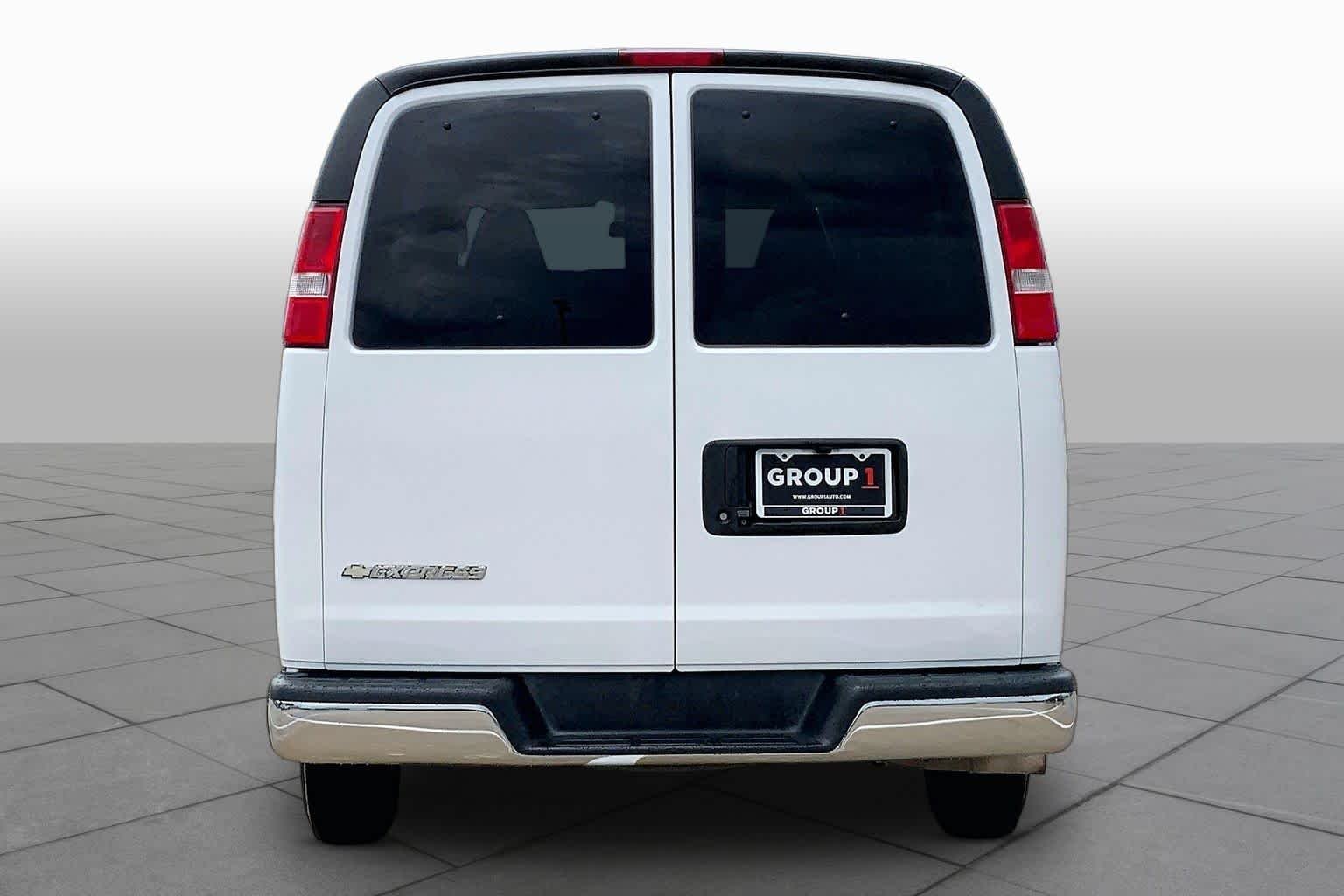 Used 2020 Summit White Chevrolet LT image 5