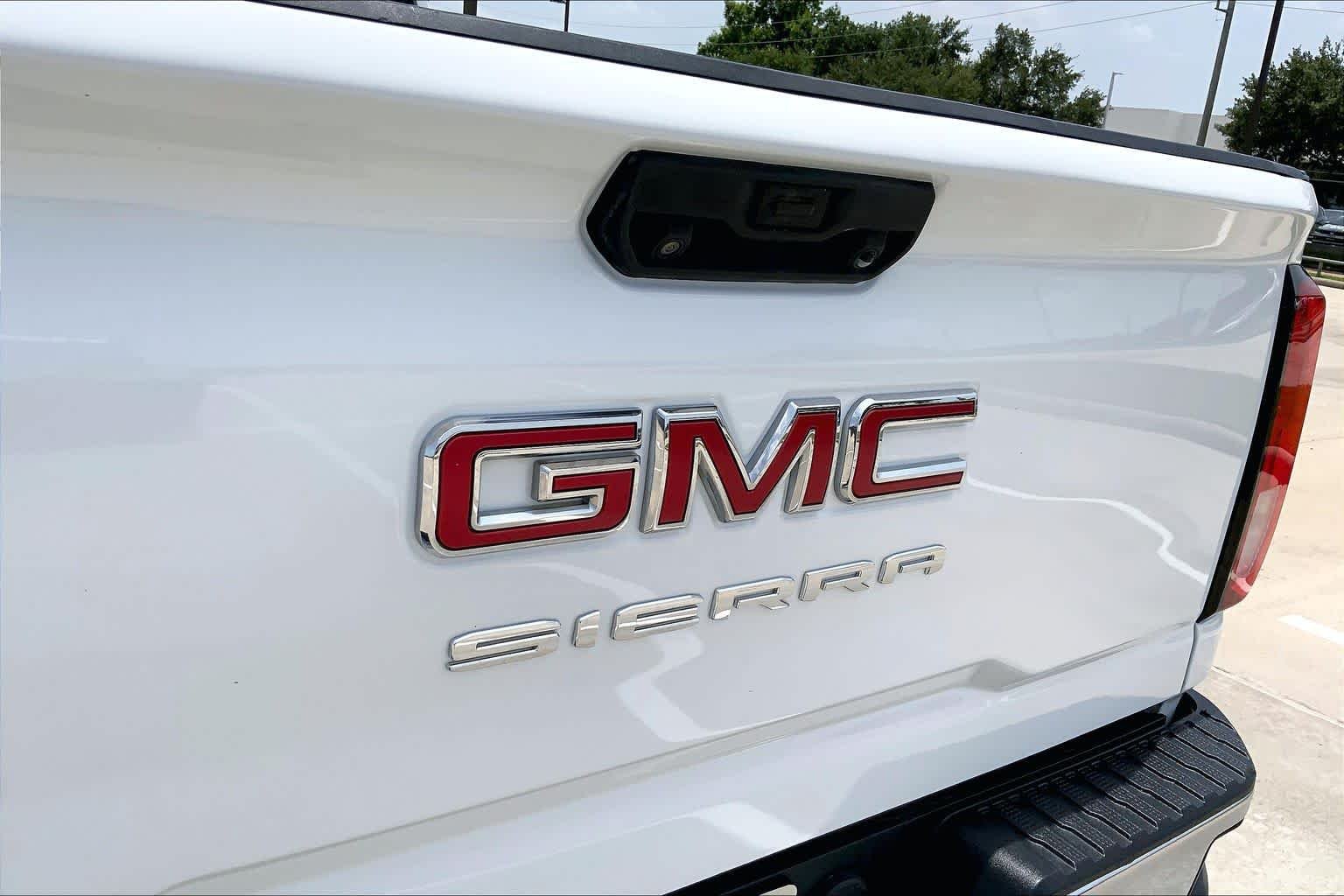 Certified Used 2021 SUMMIT WHITE GMC 4WD Double Cab Standard Bed image 30