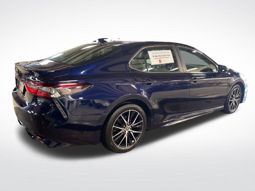 Used 2021  Toyota SE image 5