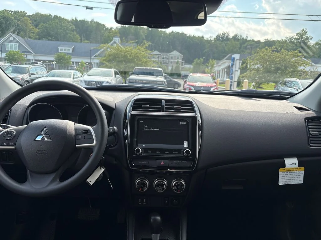 New 2026 Black Mitsubishi  image 35