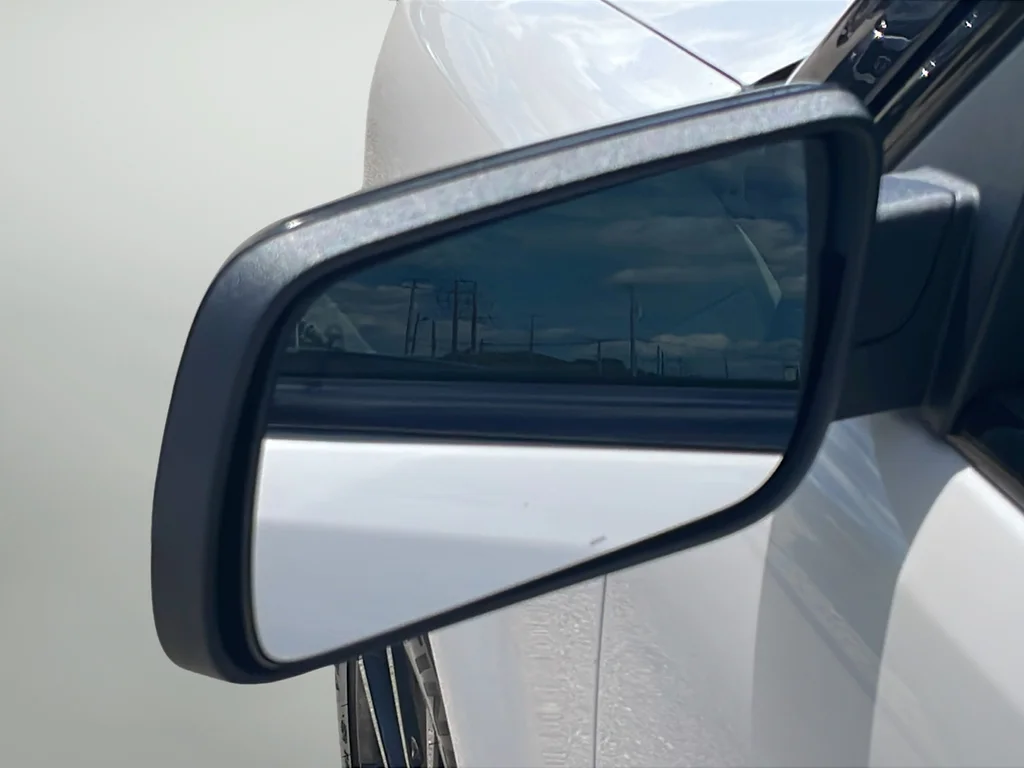 Used 2019 White Ford SEL image 38