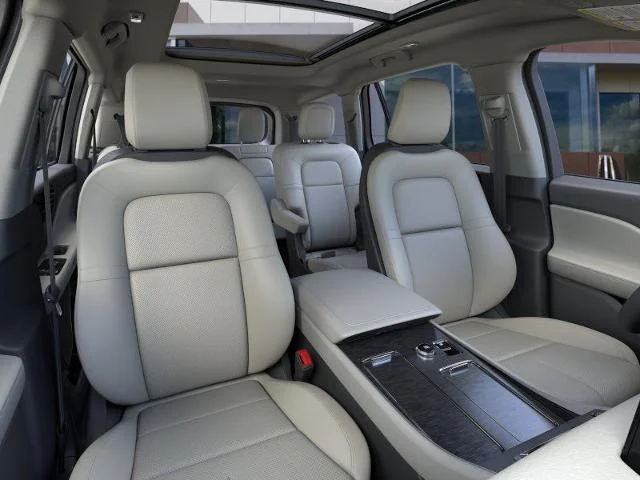 New 2026 Whisper Blue Metallic Clearcoat Lincoln Premiere® image 10