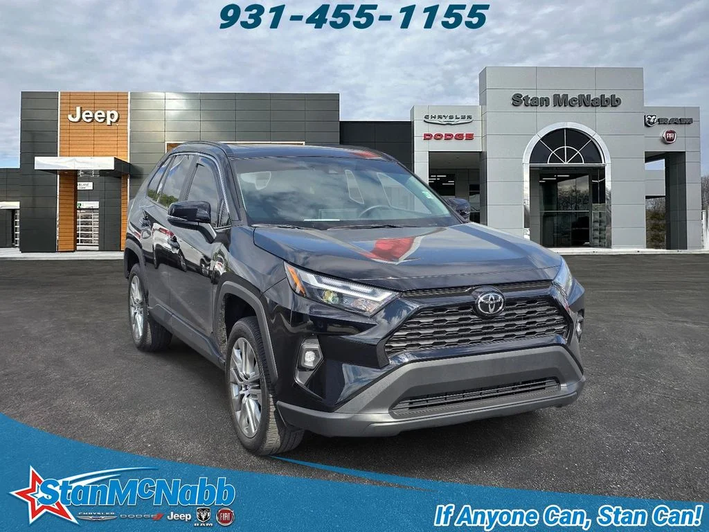 Used 2022 Midnight Black Metallic Toyota XLE Premium image 1