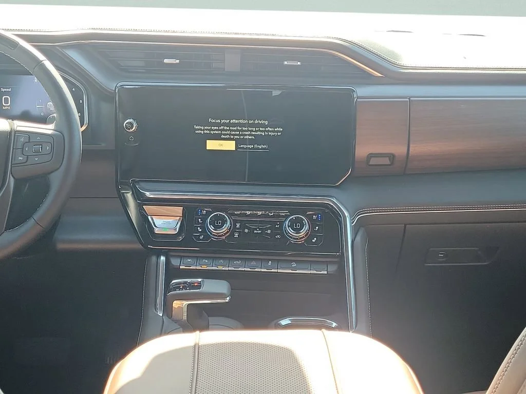 New 2026 Glacier White Tricoat GMC Denali Ultimate image 15