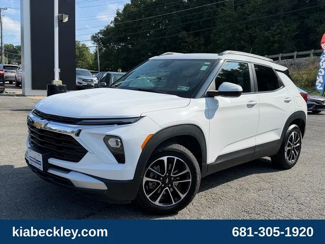 Used 2024 White Chevrolet LT image 2