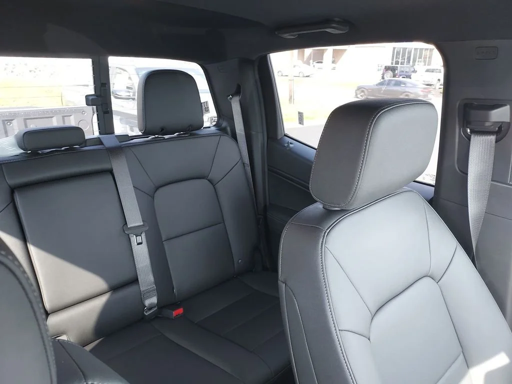 New 2026 Sterling Metallic GMC Elevation image 14