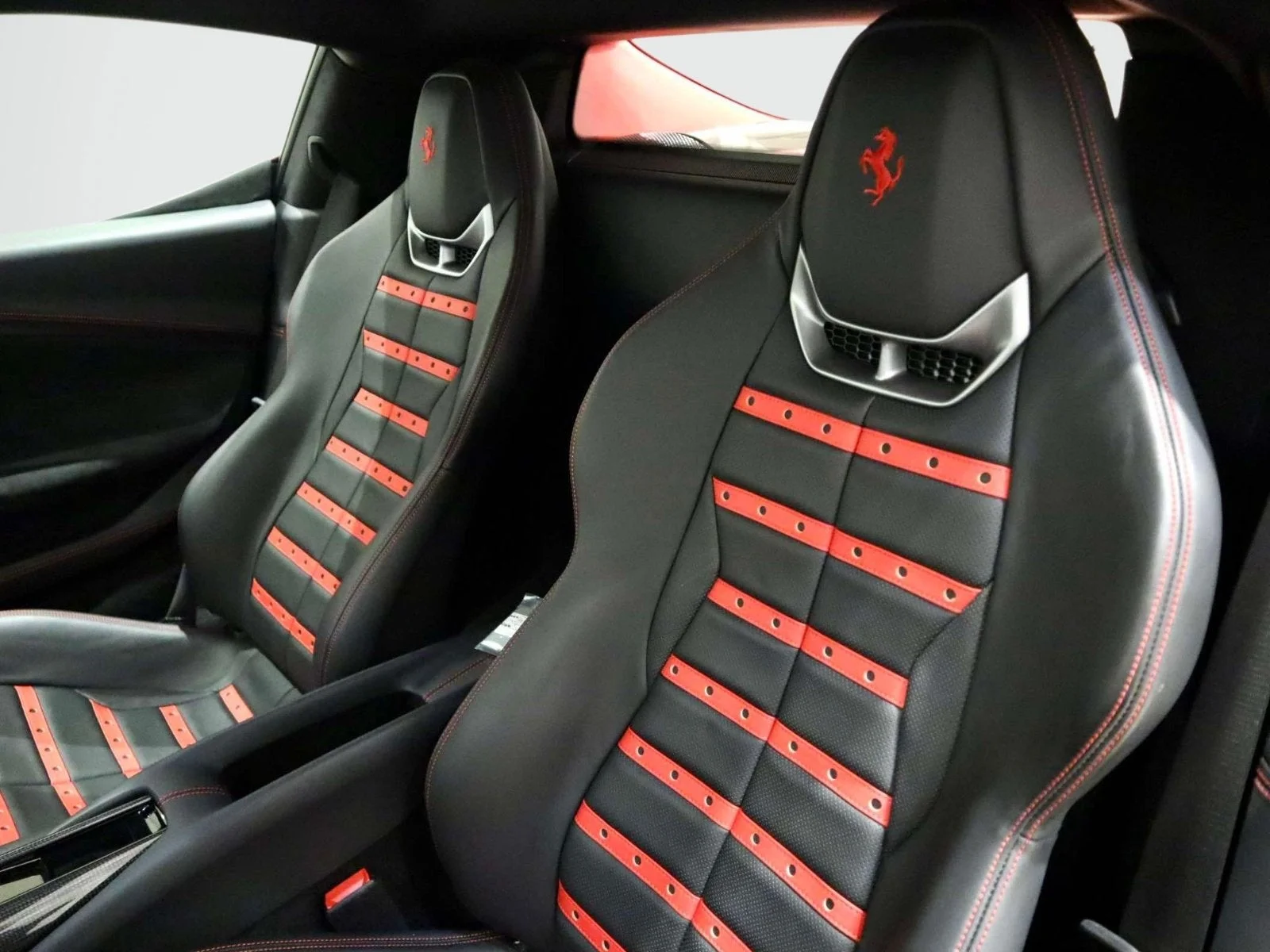 Used 2024 Rosso Corsa Metallizzato Ferrari  image 22