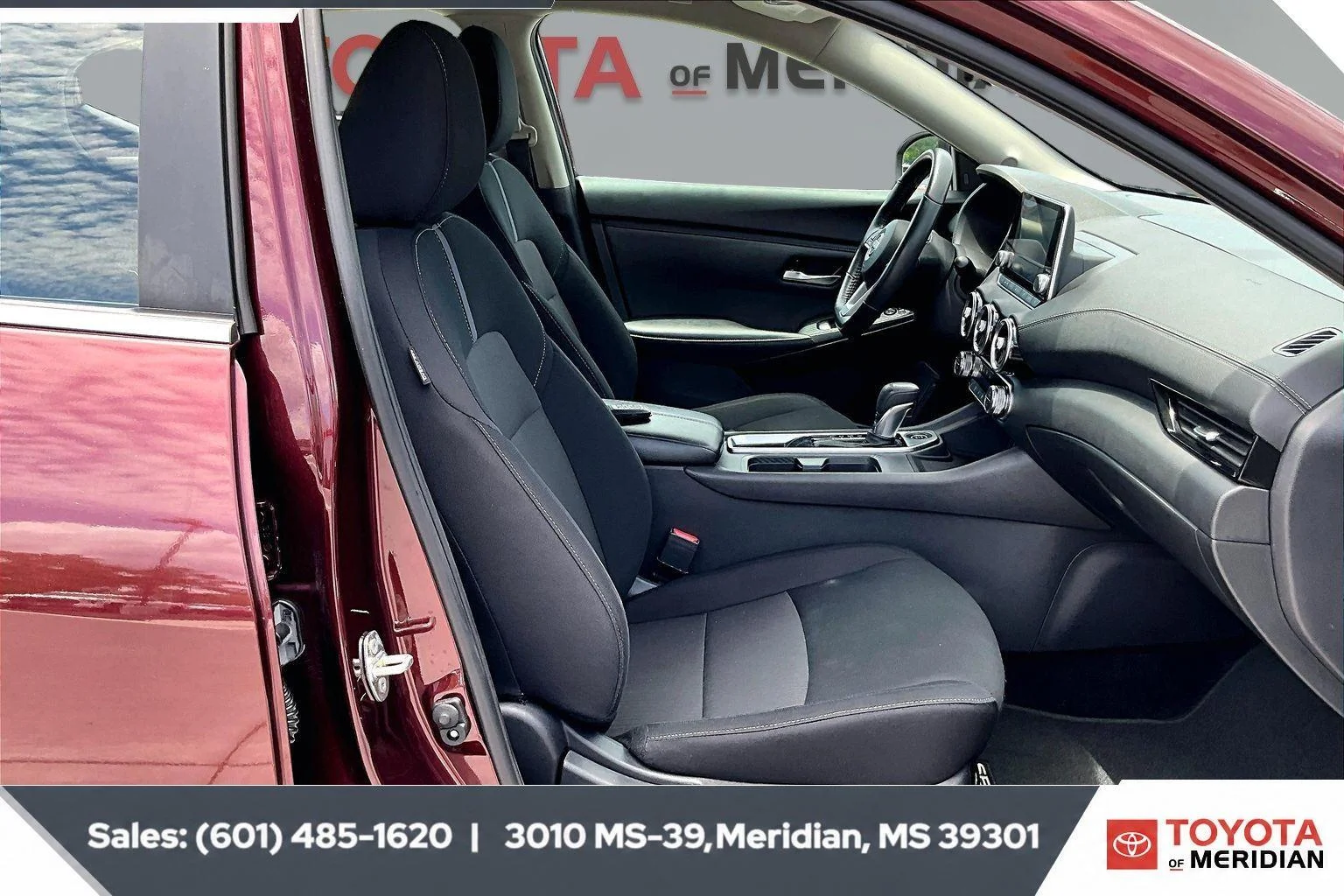 Used 2024 Rosewood Metallic Nissan SV image 6