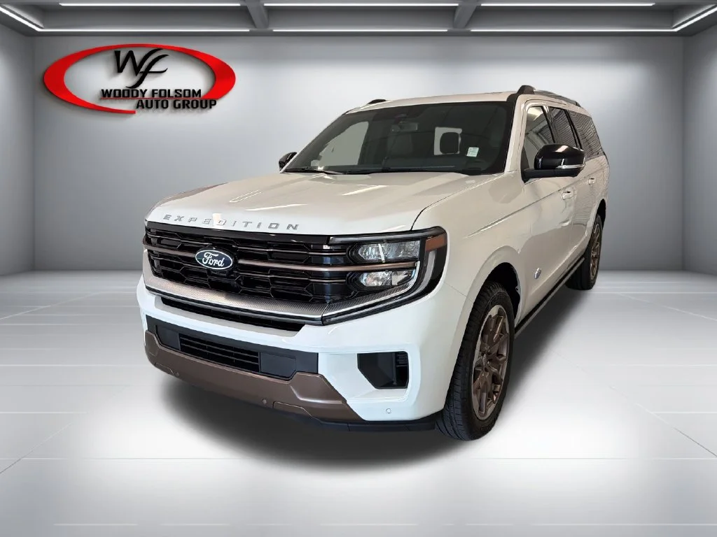 New 2027 Star White Metallic Tri-Coat Ford MAX King Ranch® image 3