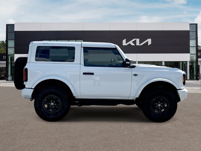 Used 2022 White Ford Wildtrak image 9