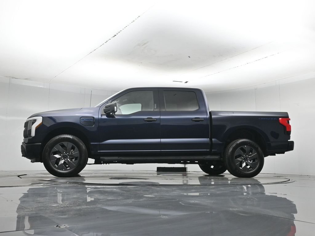 Used 2024 Blue Ford XLT image 54