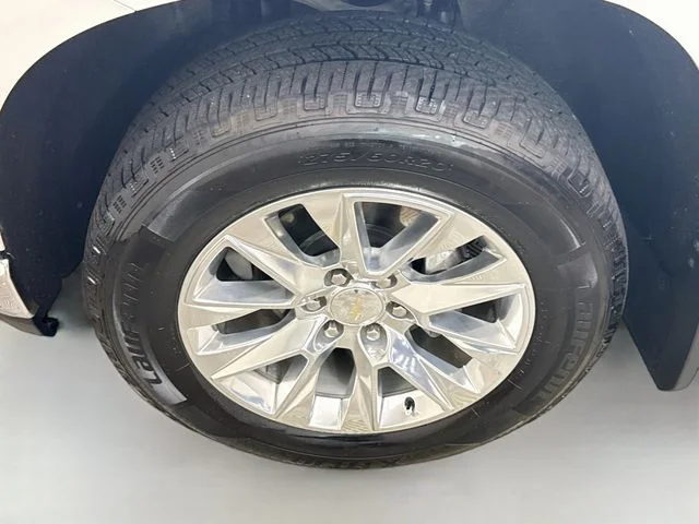 Certified Used 2019 Iridescent Pearl Tricoat Chevrolet LTZ image 33