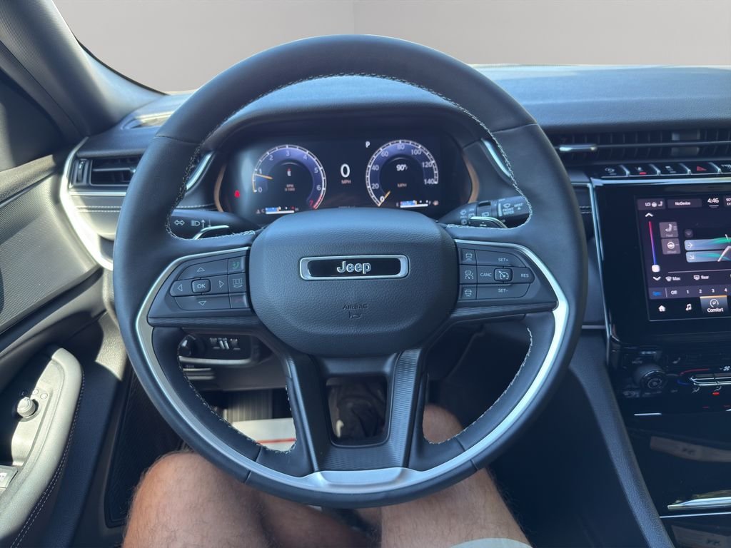 Used 2024 Baltic Gray Metallic Clearcoat Jeep Altitude X image 21