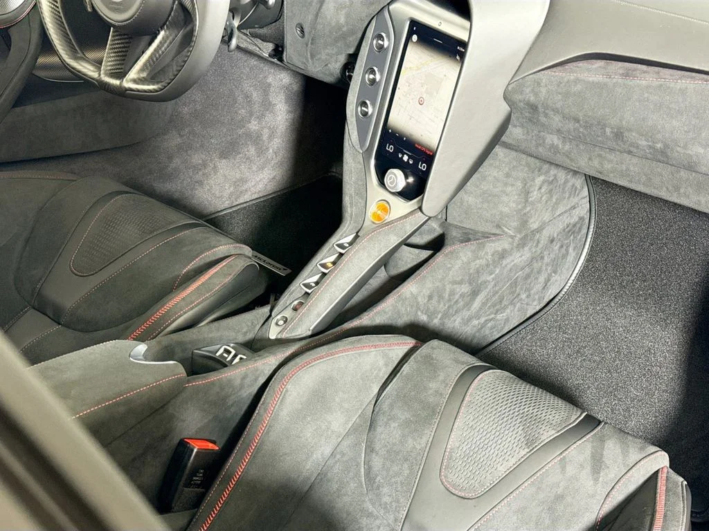 New 2027 Lava Gray McLaren Spider image 25