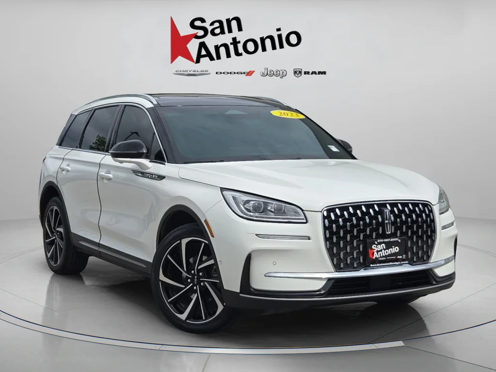 2023 Lincoln Corsair Reserve AWD's photo
