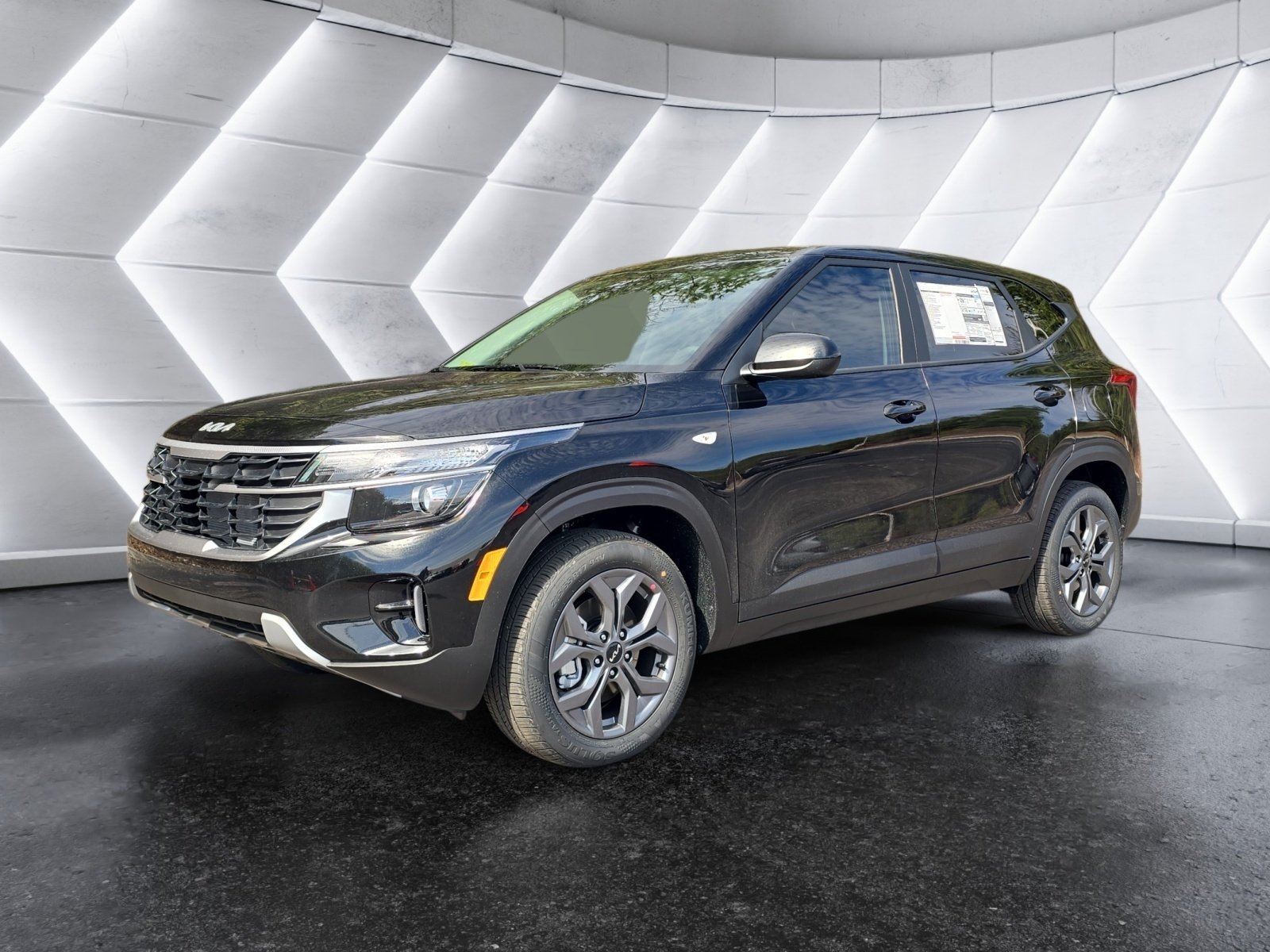 New 2026 Fusion Black Kia LX image 1
