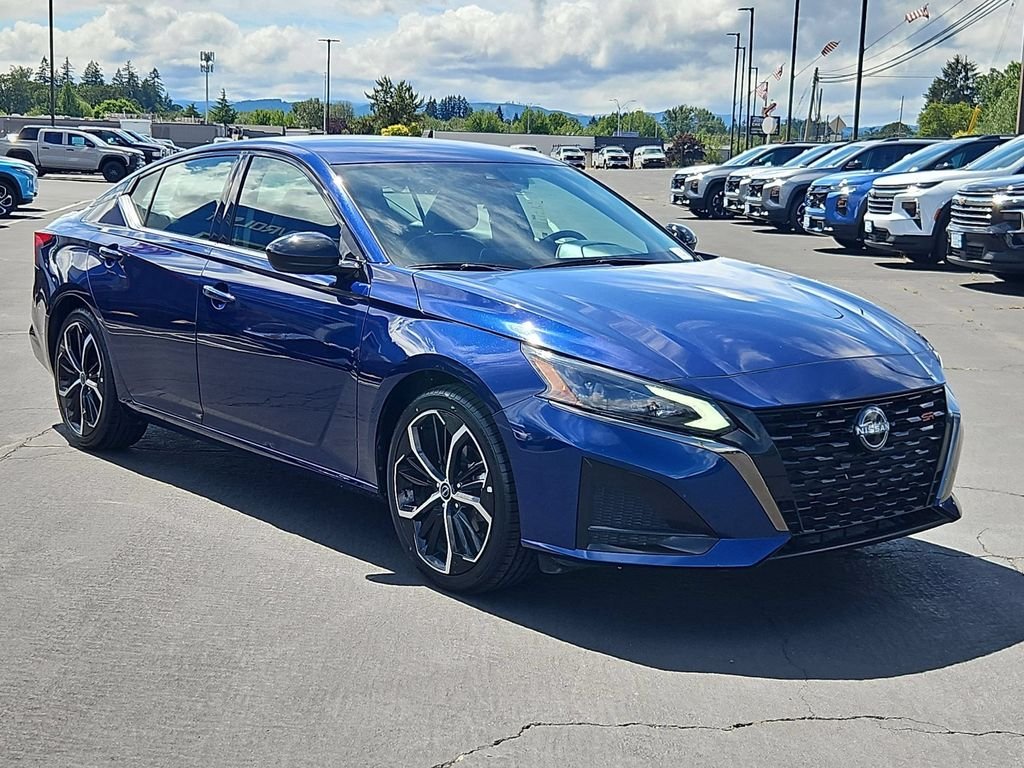 Used 2024 Deep Blue Pearl Nissan 2.5 SR image 8