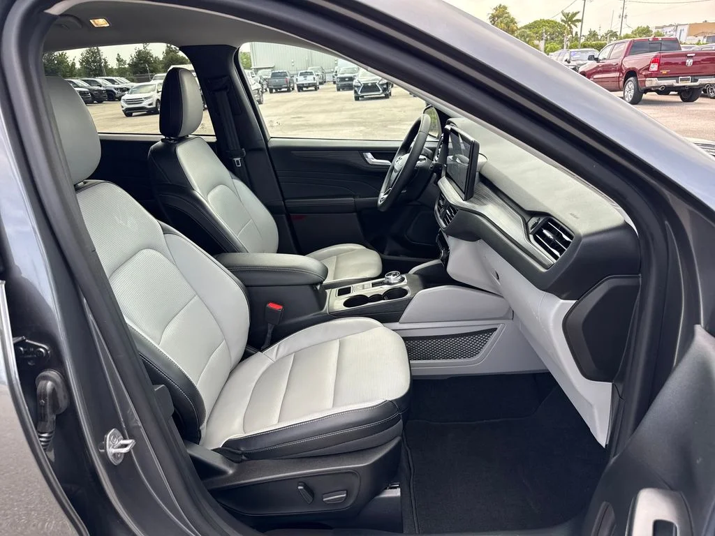 Certified Used 2023 Gray Ford Platinum image 27