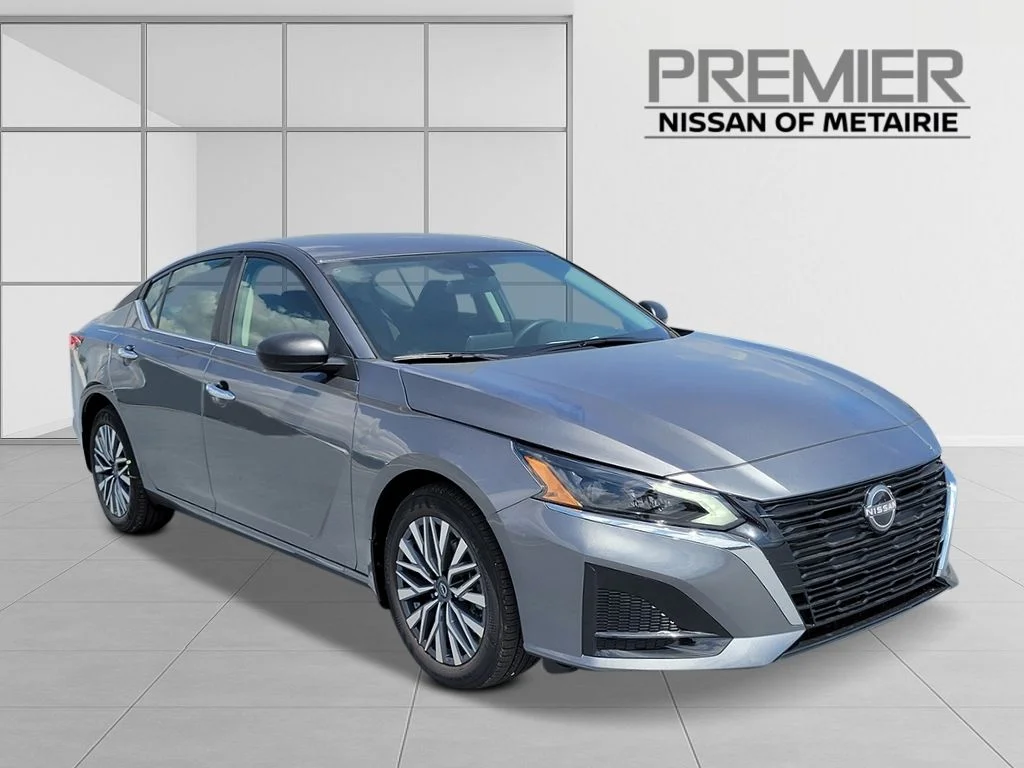 New 2026 Gray Nissan 2.5 SV image 2