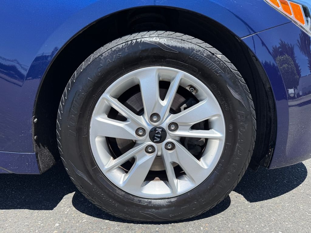 Certified Used 2017 Blue Kia LX image 9