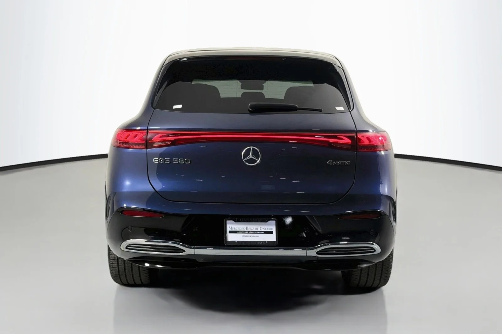 Used 2023 Twilight Blue Metallic Mercedes-Benz 580 image 4