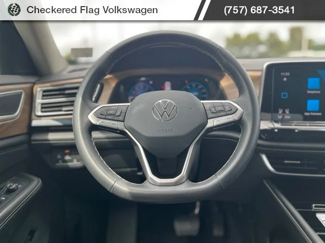 Used 2024 Platinum Gray Metallic Volkswagen 2.0T SE w/Technology image 34