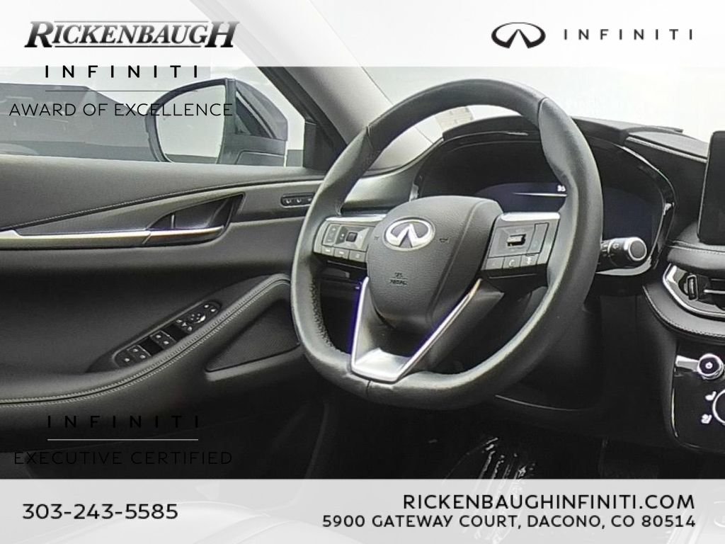 Certified Used 2023 White INFINITI LUXE image 20
