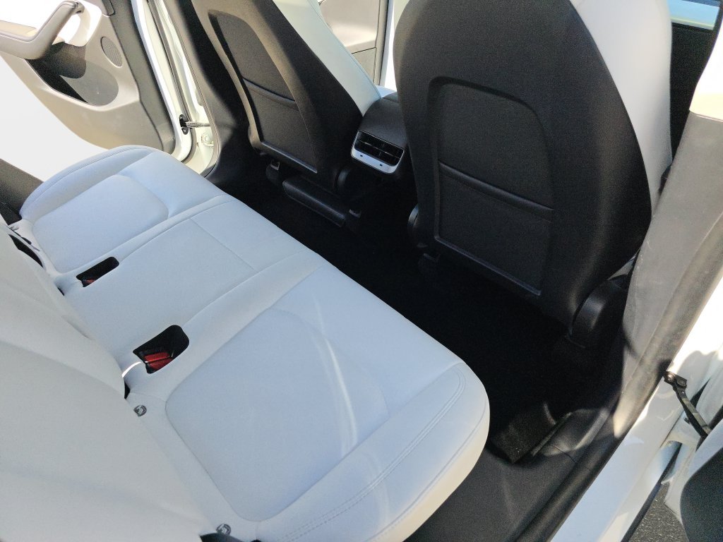 Used 2020 White Tesla Long Range image 13