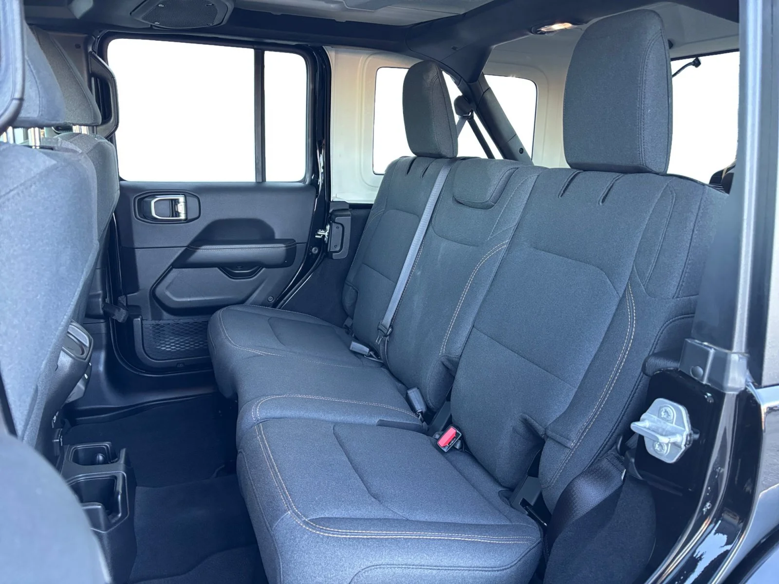 Used 2026 Diamond Black Crystal Pearl Jeep Sahara image 16