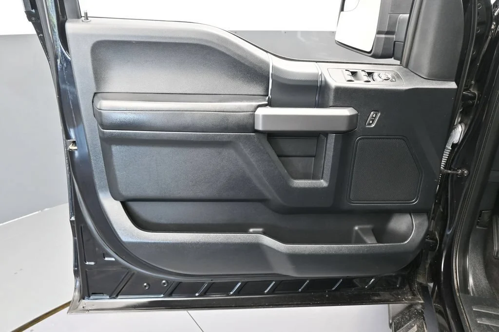 Used 2020 Black Ford XL image 13