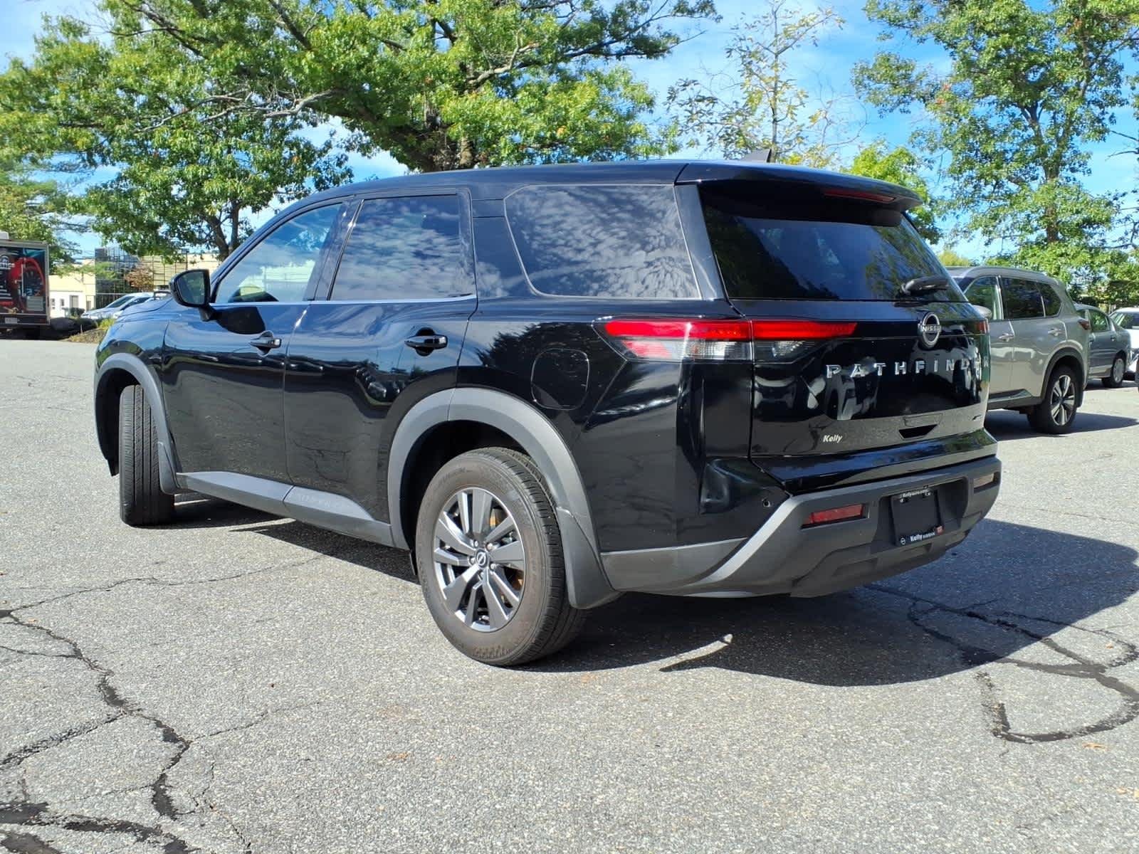 Certified Used 2023 Super Black Nissan S image 5