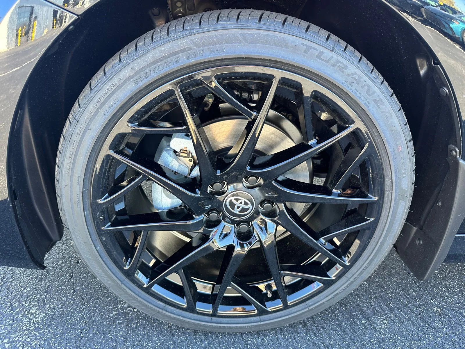 2026 Toyota Camry XLE - Photo 9