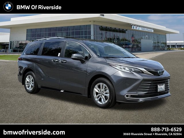 2025 Toyota Sienna Limited