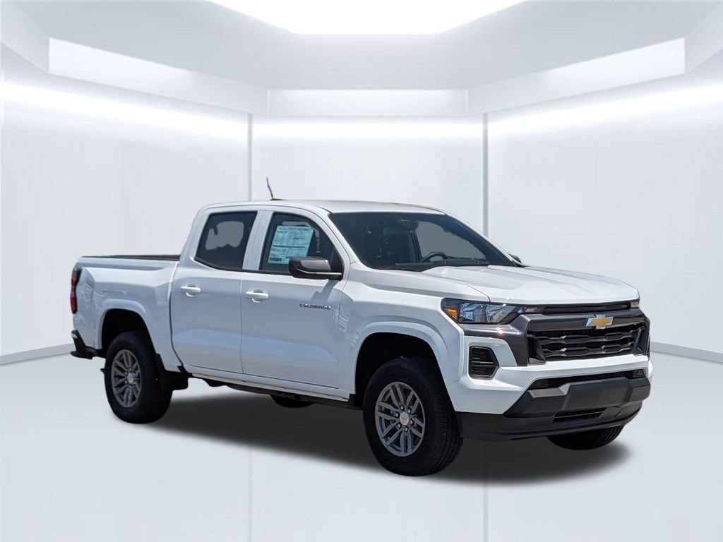 New 2026 Summit White Chevrolet LT image 9
