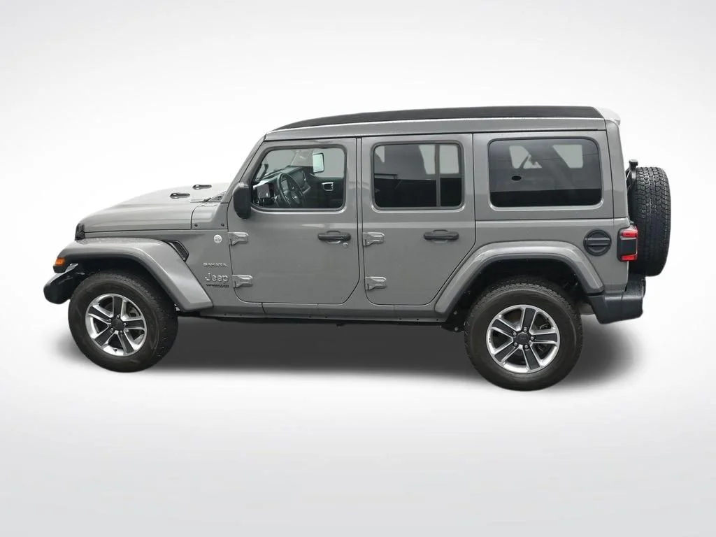 Used 2022 Gray Jeep Unlimited Sahara image 29