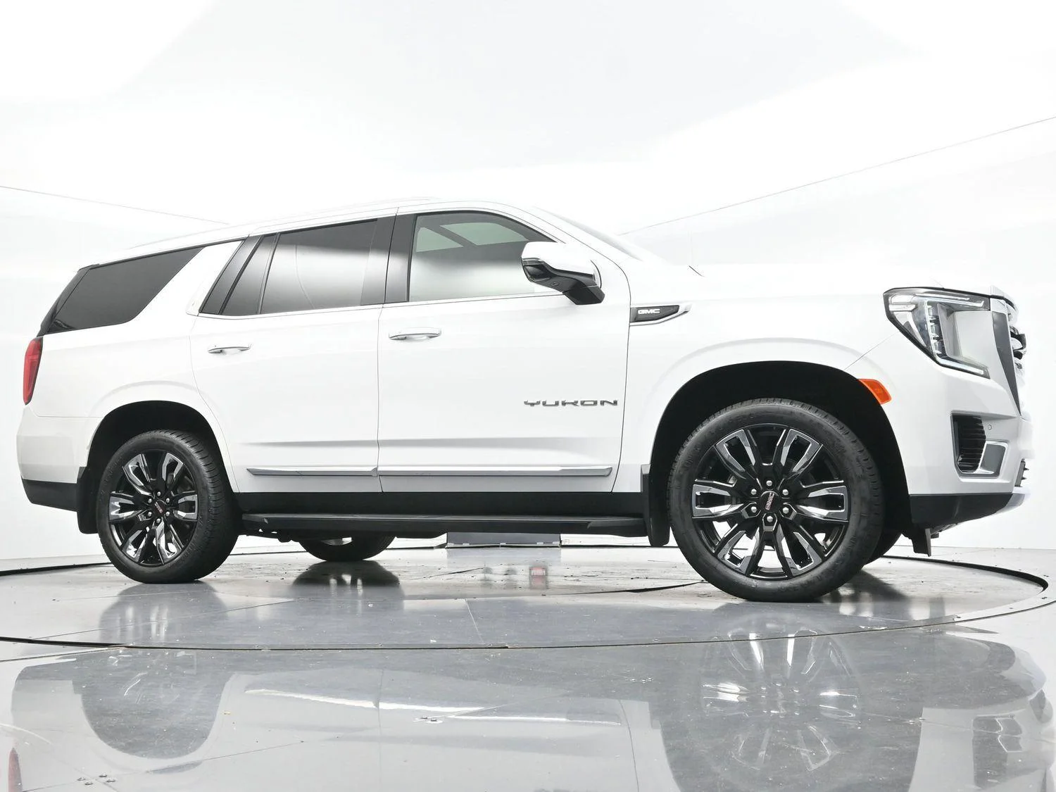 Used 2021 Summit White GMC SLT image 48