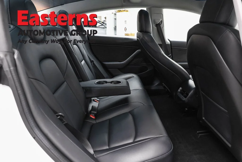 Used 2019 White Tesla Standard Range Plus image 17