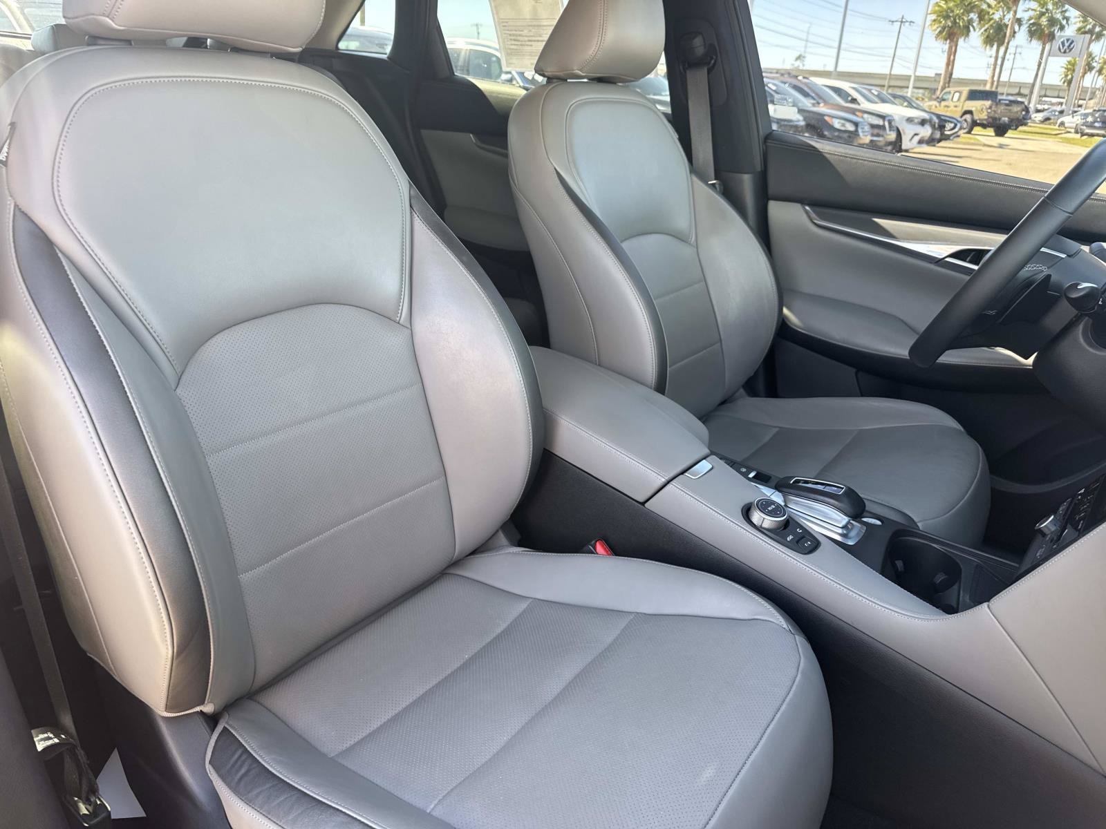 Used 2023 Gray INFINITI LUXE image 13