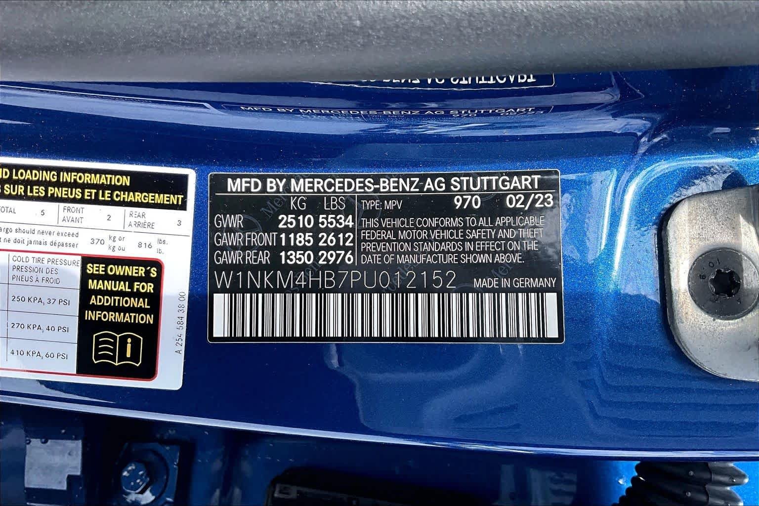 Used 2023 Starling Blue Metallic Mercedes-Benz GLC 300 image 32